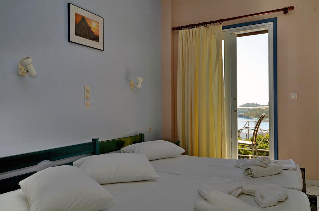 Hotel Magda Agia Marina  Exteriér fotografie